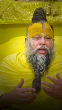 Premanand Ji Maharaj Smile Photo (14)